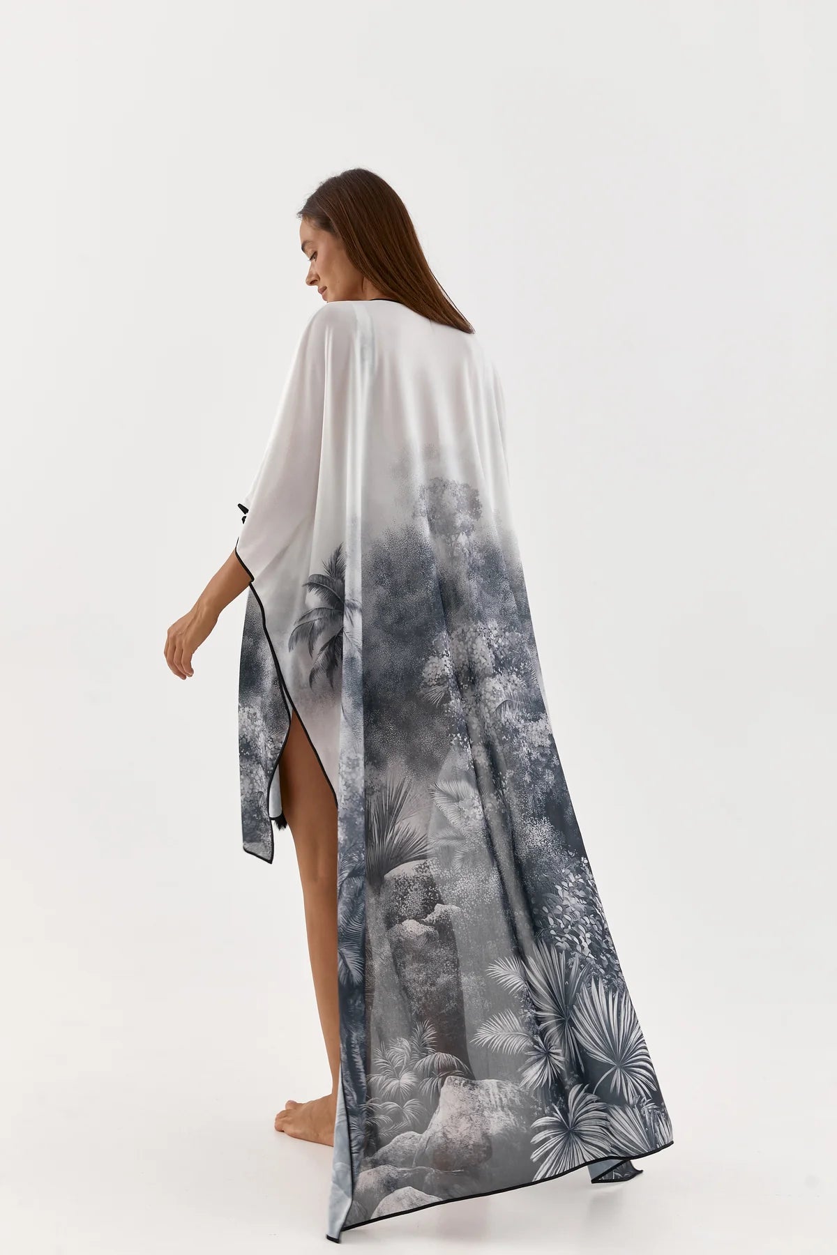 Taha - Poncho - Echoes